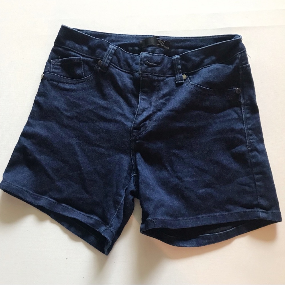 1822 denim shorts (jegging like fabric!)